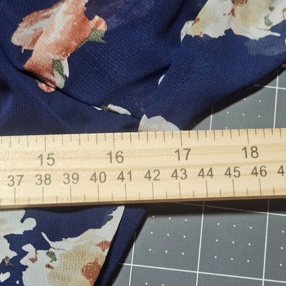 Boho Floral Off-The-Shoulder Dress Womens Medium Wilde Navy/Peach/White Polyeste - Picture 9 of 10